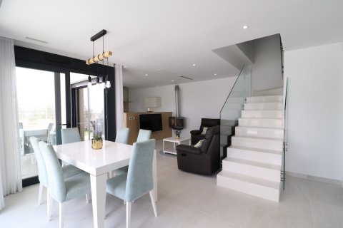 Villa for sale in San Miguel de Salinas, Alicante, Spain 3 bedrooms, 125 sq.m. No. 145252 - photo 6