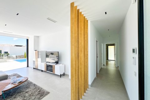 Продажа виллы в Кампоамор, Аликанте, Испания 3 спальни, 158м2 №145250 - фото 15