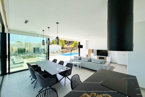 Продажа виллы в Кампоамор, Аликанте, Испания 3 спальни, 158м2 №145250 - фото 12