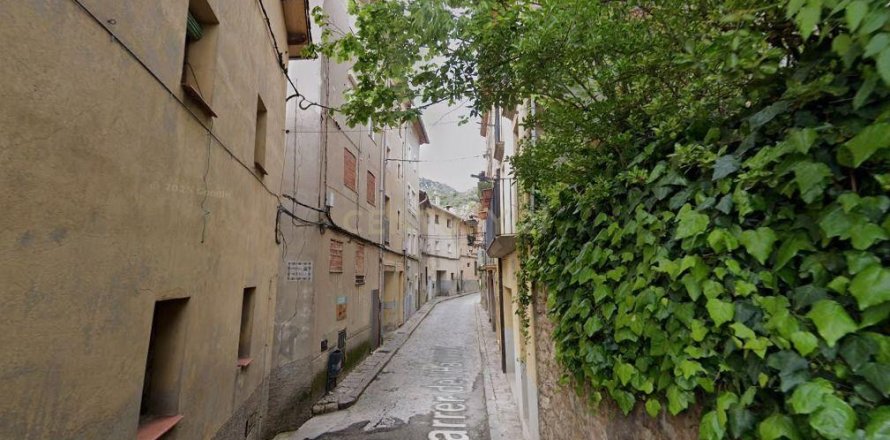 Коммерческая недвижимость в Берга, Барселона, Испания 9 спален, 391м2 №191297