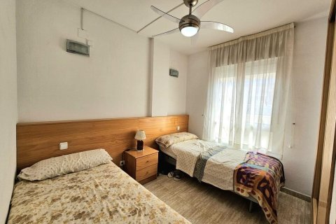 Apartamento en venta en Torrevieja, Alicante, España 2 dormitorios, 65 m2 No. 194223 - foto 4