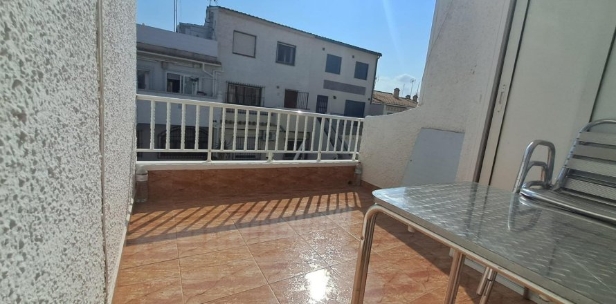 Bungalow à Torrevieja, Alicante, Espagne 2 chambres, 68 m2 No. 194224