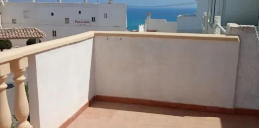 House à Cabo Cervera-Playa la Mata, Alicante, Espagne 2 chambres, 52 m2 No. 193122