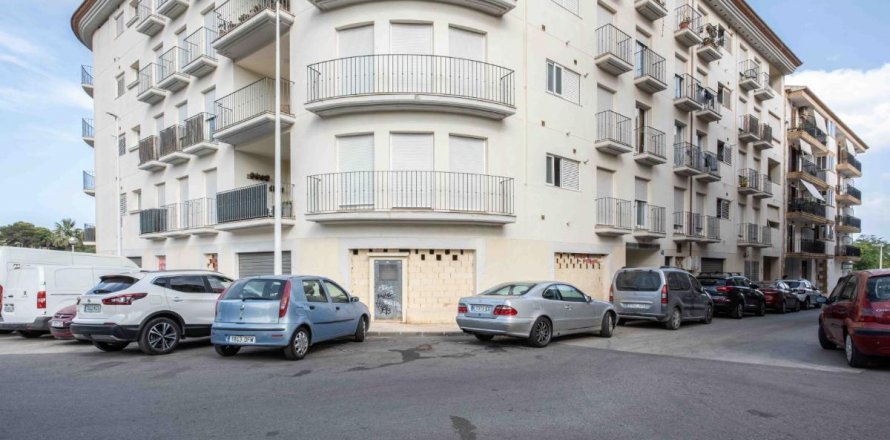 Commercial property Javea, Alicante, Spain 3000 sq.m. No. 80722