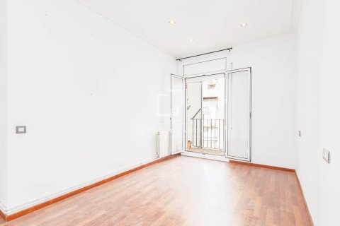 Apartment for sale in Barcelona, Spain 3 bedrooms, 120 sq.m. No. 164894 - photo 25