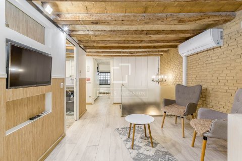 Apartment for sale in Barcelona, Spain 4 bedrooms, 123 sq.m. No. 164899 - photo 30