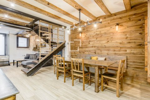 Apartment for sale in Barcelona, Spain 4 bedrooms, 123 sq.m. No. 164899 - photo 9