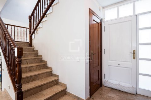 Villa for sale in Castelldefels, Barcelona, Spain 4 bedrooms, 260 sq.m. No. 164896 - photo 18