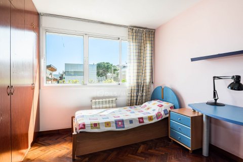 Villa for sale in Castelldefels, Barcelona, Spain 4 bedrooms, 260 sq.m. No. 164896 - photo 23