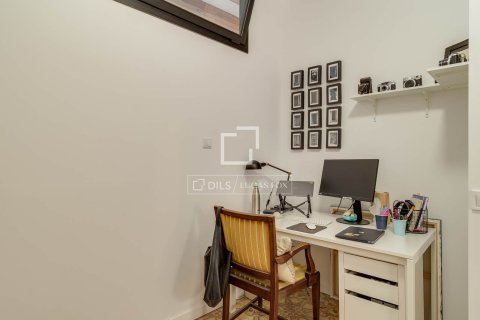 Apartment for sale in Barcelona, Spain 2 bedrooms, 62 sq.m. No. 164895 - photo 22