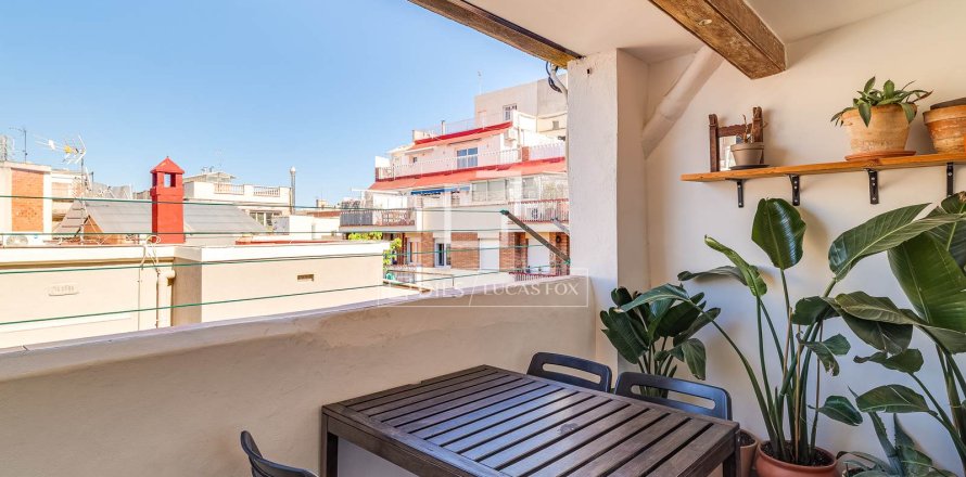 Apartment in Barcelona, Spain 2 bedrooms, 62 sq.m. No. 164895