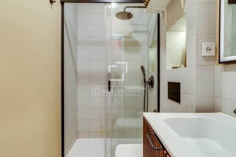 Apartment for sale in Barcelona, Spain 2 bedrooms, 62 sq.m. No. 164895 - photo 5