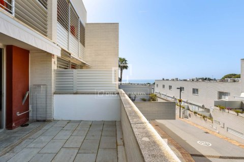 Villa for sale in Sant Pol de Mar, Barcelona, Spain 4 bedrooms, 219 sq.m. No. 164897 - photo 10