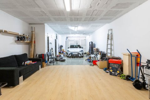 Villa for sale in Sant Pol de Mar, Barcelona, Spain 4 bedrooms, 219 sq.m. No. 164897 - photo 26