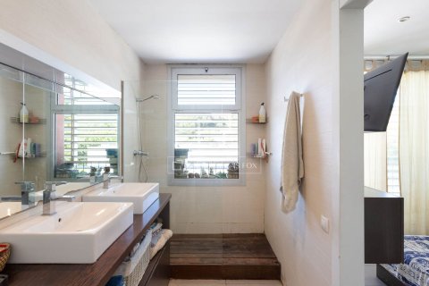 Villa for sale in Sant Pol de Mar, Barcelona, Spain 4 bedrooms, 219 sq.m. No. 164897 - photo 20