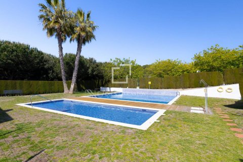 Villa for sale in Sant Pol de Mar, Barcelona, Spain 4 bedrooms, 219 sq.m. No. 164897 - photo 5