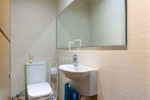 Villa for sale in Sant Pol de Mar, Barcelona, Spain 4 bedrooms, 219 sq.m. No. 164897 - photo 21