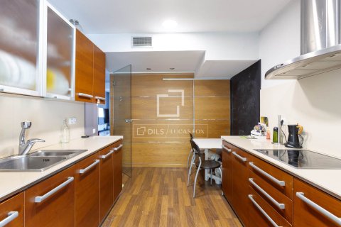 Villa for sale in Sant Pol de Mar, Barcelona, Spain 4 bedrooms, 219 sq.m. No. 164897 - photo 12