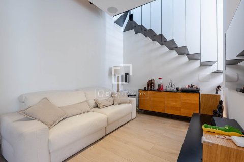 Villa till salu i Esplugues de Llobregat, Barcelona, Spanien 2 sovrum, 92 kvm. Nr. 164900 - foto 5