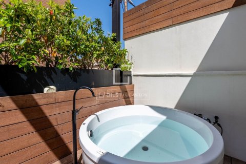 Villa till salu i Esplugues de Llobregat, Barcelona, Spanien 2 sovrum, 92 kvm. Nr. 164900 - foto 24