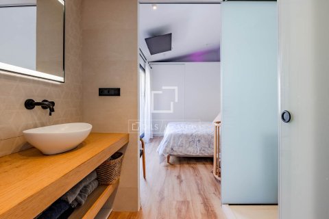 Villa till salu i Esplugues de Llobregat, Barcelona, Spanien 2 sovrum, 92 kvm. Nr. 164900 - foto 17