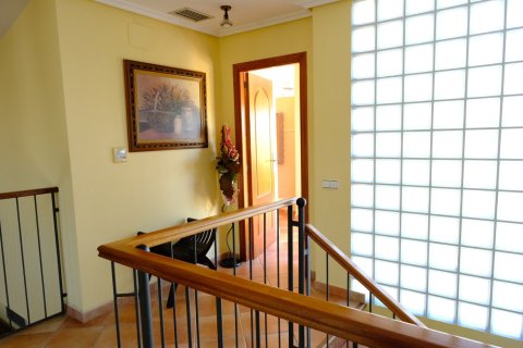 Finka w Alicante, Hiszpania 5 sypialni, 495 mkw. nr 151837 – zdjęcie 26