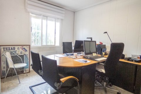 Villa à vendre à Ciudad Quesada, Alicante, Espagne, 6 chambres, 330 m2 No. 151838 - photo 18