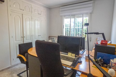 Villa à vendre à Ciudad Quesada, Alicante, Espagne, 6 chambres, 330 m2 No. 151838 - photo 19