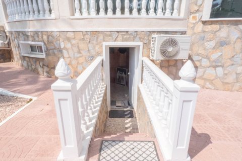 Villa à vendre à Ciudad Quesada, Alicante, Espagne, 6 chambres, 330 m2 No. 151838 - photo 23