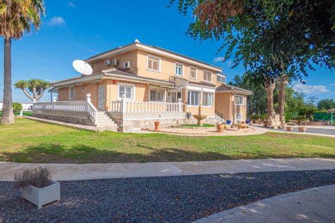 Villa in San Miguel de Salinas, Alicante, Spanien 7 Schlafzimmer, 416 m2 Nr. 151839
