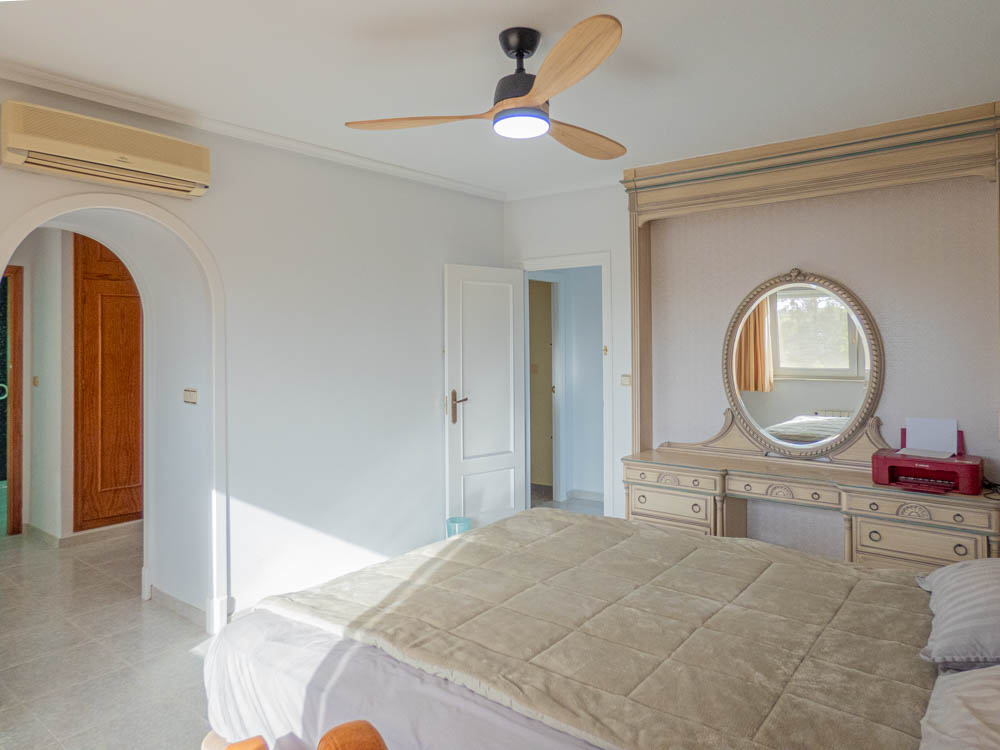 Villa a San Miguel de Salinas, Alicante, Spagna 7 camere da letto, 416 mq. N° 151839