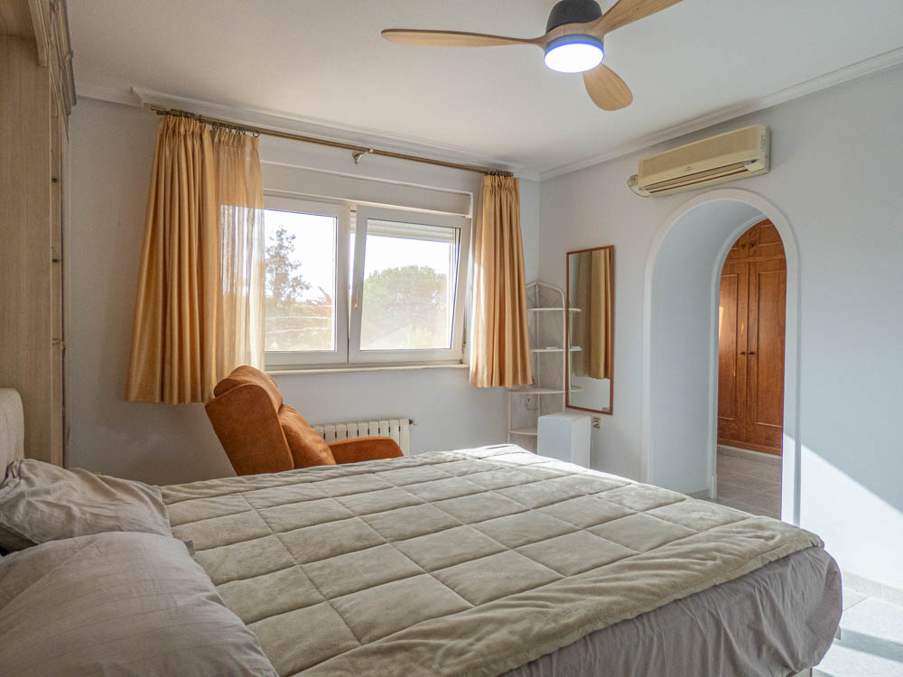 Villa a San Miguel de Salinas, Alicante, Spagna 7 camere da letto, 416 mq. N° 151839