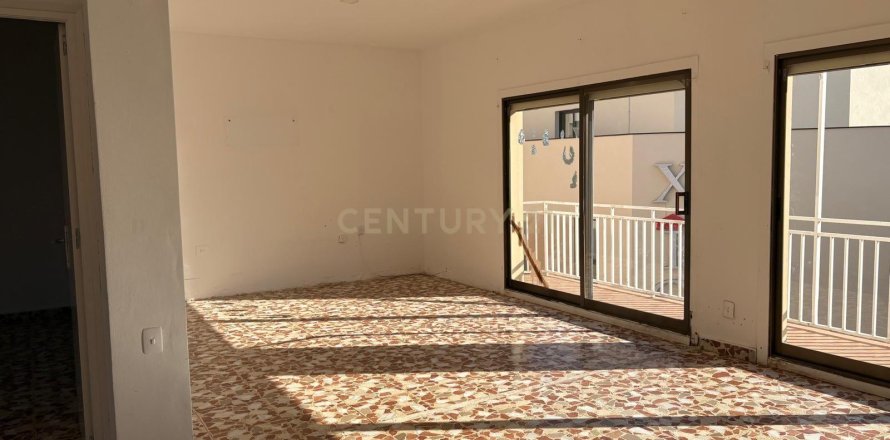 Apartamento en L'Hospitalet de Llobregat, Barcelona, España 3 dormitorios, 98 m2 No. 167750