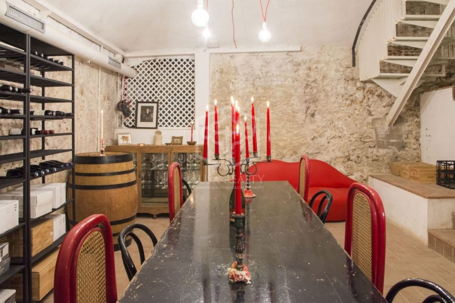 Appartamento a Barcelona, Spagna 3 camere da letto, 224 mq. N° 78360