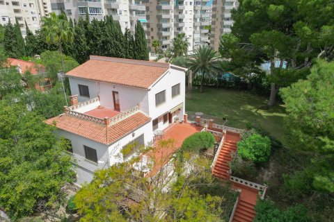 Willa w El Campello, Alicante, Hiszpania 4 sypialnie, 382 mkw. nr 155083 – zdjęcie 4