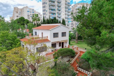 Willa w El Campello, Alicante, Hiszpania 4 sypialnie, 382 mkw. nr 155083 – zdjęcie 7