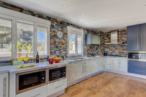 Villa in vendita a Javea, Alicante, Spagna 7 camere da letto, 326 mq. N° 157613 - foto 9