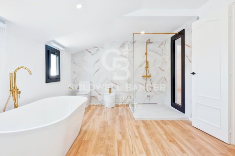 House for sale in Esplugues de Llobregat, Barcelona, Spain 7 bedrooms, 510 sq.m. No. 157624 - photo 14