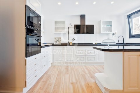 House for sale in Esplugues de Llobregat, Barcelona, Spain 7 bedrooms, 510 sq.m. No. 157624 - photo 25