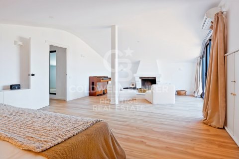 House for sale in Esplugues de Llobregat, Barcelona, Spain 7 bedrooms, 510 sq.m. No. 157624 - photo 20