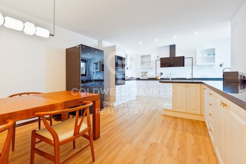 House for sale in Esplugues de Llobregat, Barcelona, Spain 7 bedrooms, 510 sq.m. No. 157624 - photo 24