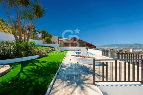 House for sale in Esplugues de Llobregat, Barcelona, Spain 7 bedrooms, 510 sq.m. No. 157624 - photo 3