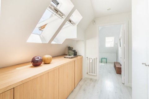 Apartment for sale Madrid, Spain 2 bedrooms, 125 sq.m. No. 134728 - photo 17