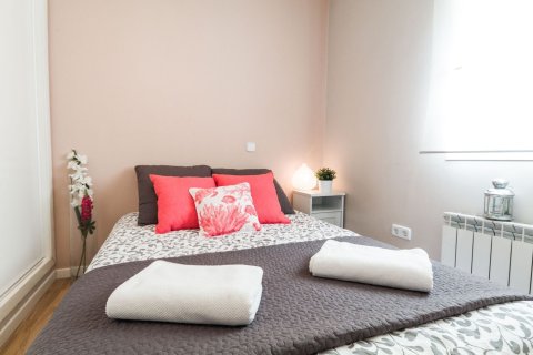 Huoneisto myytävänä Madrid, Espanja, 2 makuuhuonetta, 84 m2 No. 134726 - kuva 13