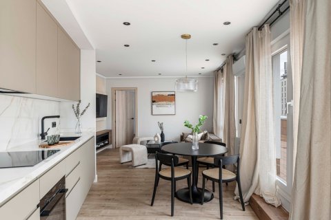 Apartment for sale Madrid, Spain 2 bedrooms, 96 sq.m. No. 134727 - photo 7