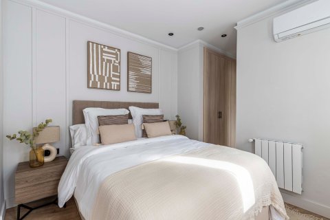 Apartment for sale Madrid, Spain 2 bedrooms, 96 sq.m. No. 134727 - photo 18