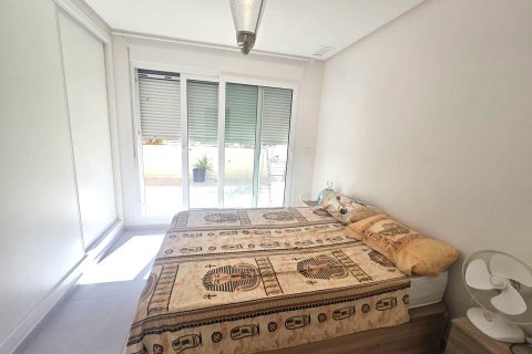 Townhouse for sale in Torrevieja, Alicante, Spain 3 bedrooms, 103 sq.m. No. 196819 - photo 24