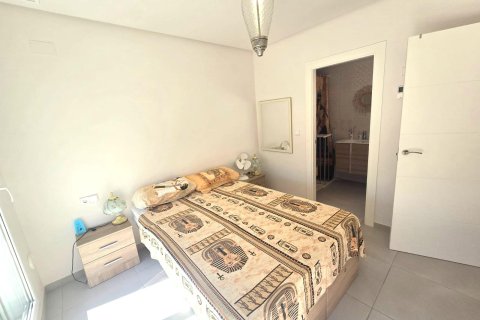 Townhouse for sale in Torrevieja, Alicante, Spain 3 bedrooms, 103 sq.m. No. 196819 - photo 25