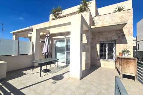 Townhouse for sale in Torrevieja, Alicante, Spain 3 bedrooms, 103 sq.m. No. 196819 - photo 2