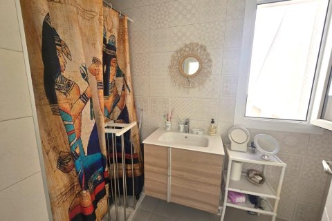 Townhouse for sale in Torrevieja, Alicante, Spain 3 bedrooms, 103 sq.m. No. 196819 - photo 29